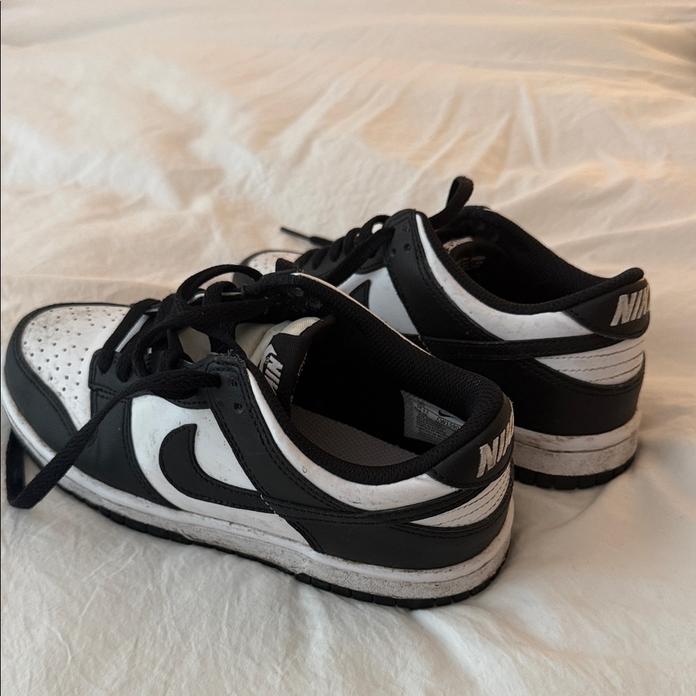 Nike Panda Dunks